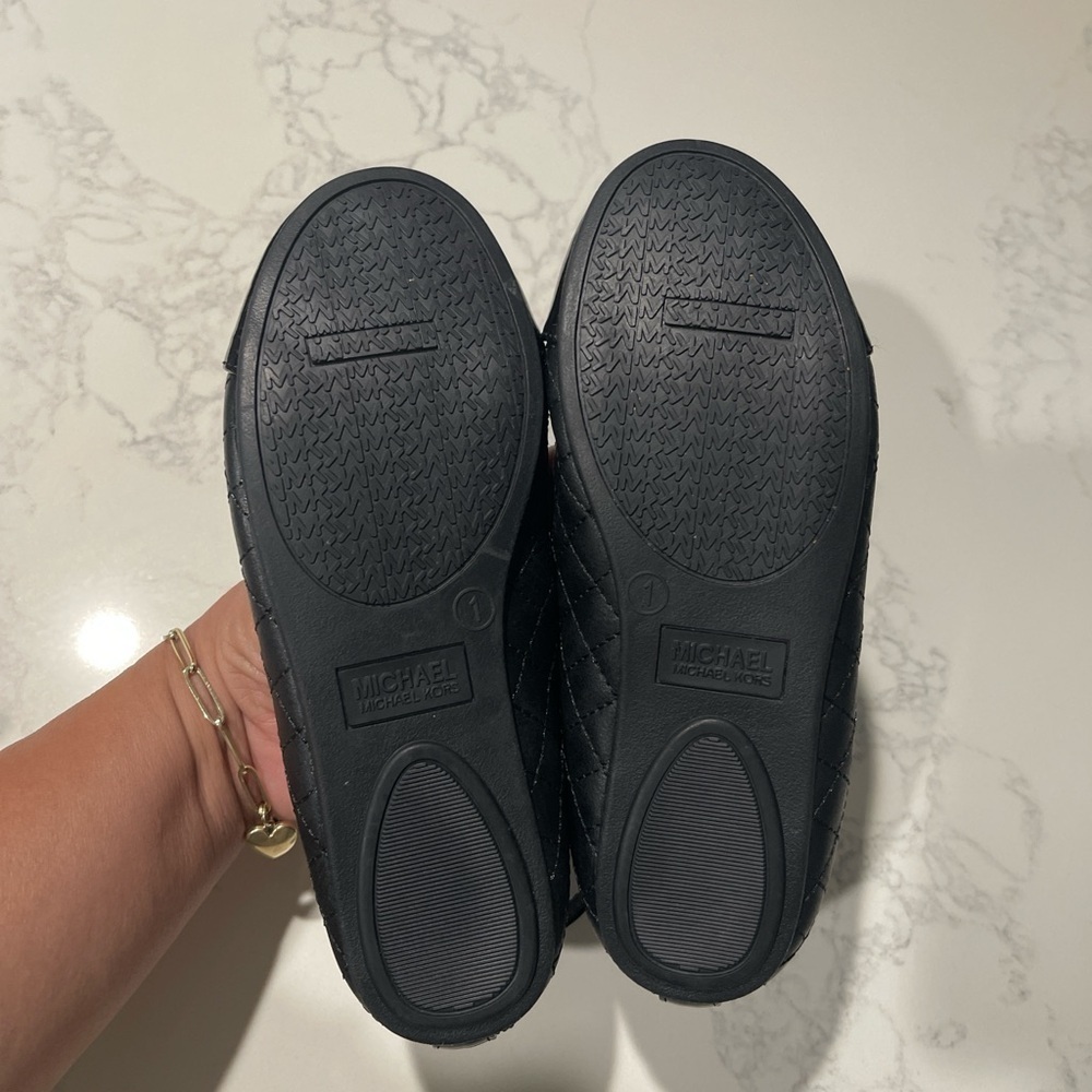 Michael Kors Shiny Black Kids Dress Shoes - Picture 3 of 6